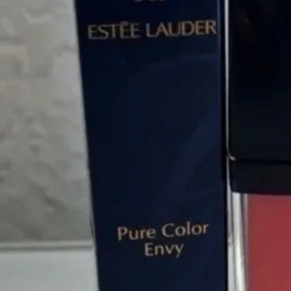New Estee Lauder 305 Patently peach 🔷🔷🔷
